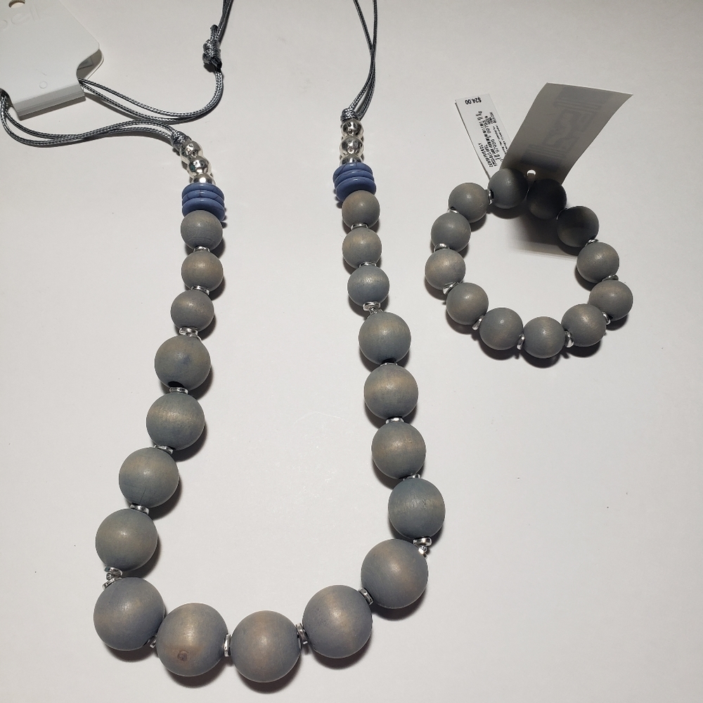 BELK Gray Bead Necklace and bracelet.